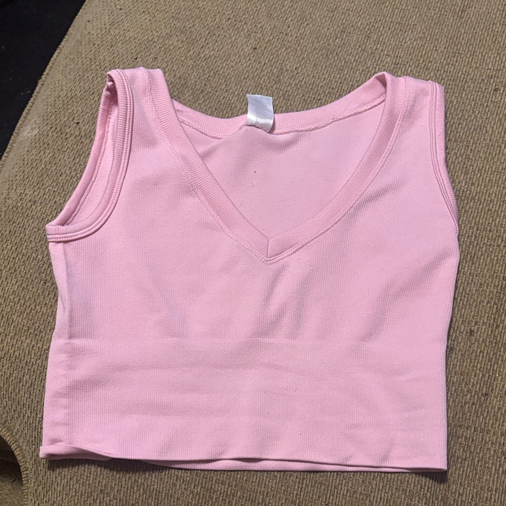 Women's V-Neck Cropped Tank Top - Pink